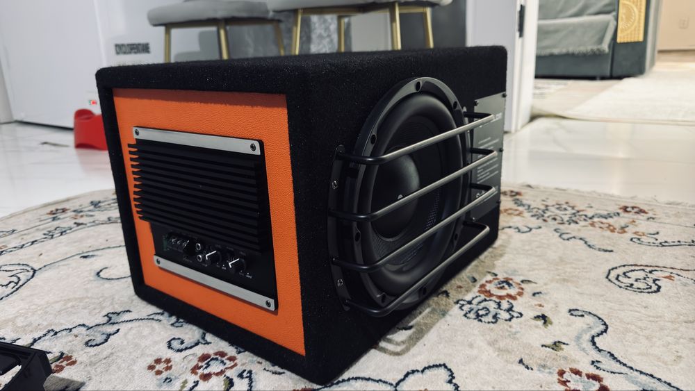 Продаю Сабуфер в отлчном сост