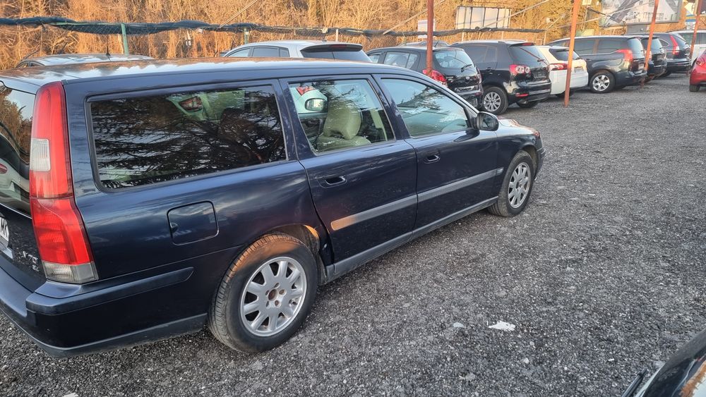 продавам Volvo v70 2003 2.4 бензин  газ