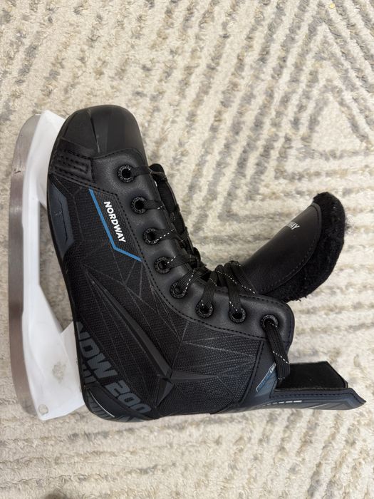 Продам коньки для мальчика