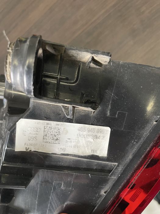 Десен външен стоп за ауди а6 ц7 фейслифт седан  и десен вътрешен стоп