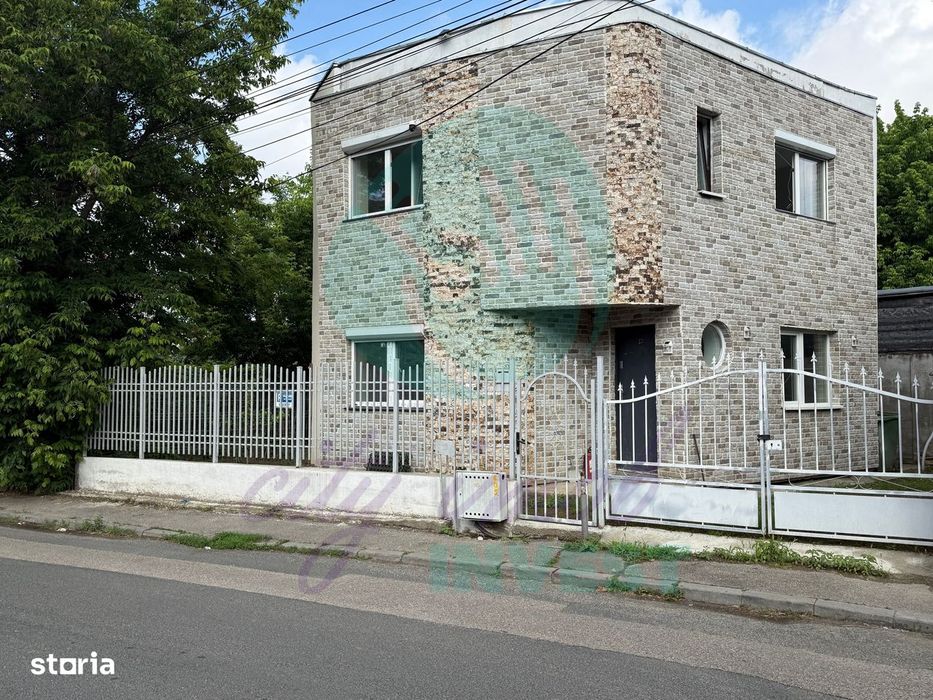 Casa receptionata in 2025 singura in curte