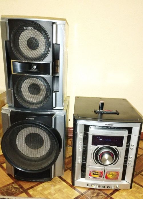 Sony 3500. Talik DVD va MP3