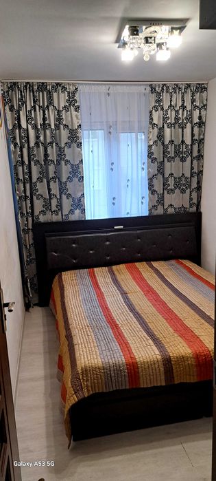 Apartament cu 3 camere