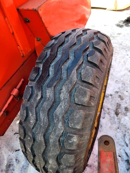 Пресс-подборщик Вельгер ар52