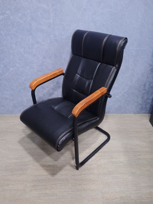 Метал Дуга офис ва компютер хоналар учун