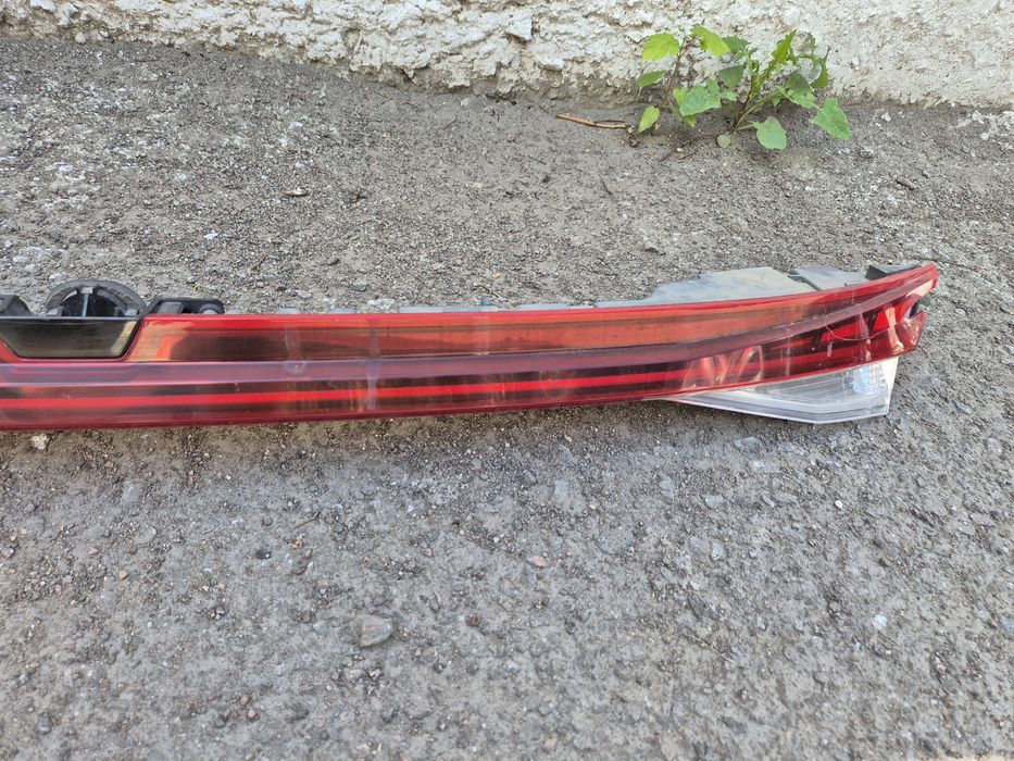 Задний фонарь багажника