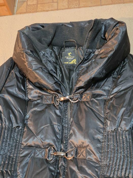 Geacă de iarnă, femei, brandul JUMP&FISH, neagra, mărimea XL, noua
