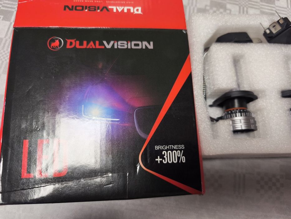 Продавам лед крушки h4 Нови