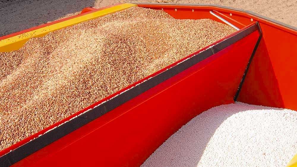 Semanatoare Vaderstad  400 C SUPER XL cu FERTILIZARE si PREGATIRE an 2017 Kuhn Monosem Lemken John Deere Case Claas Fendt New Holland Same Deutz Fiat