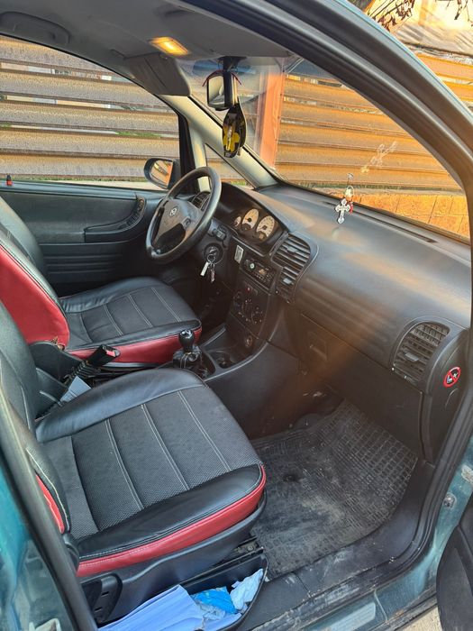 Opel Zafira 2002