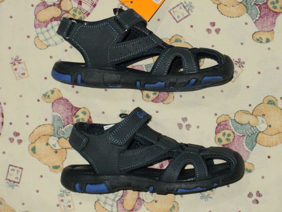 GRAFFITI нови детски сандали 33