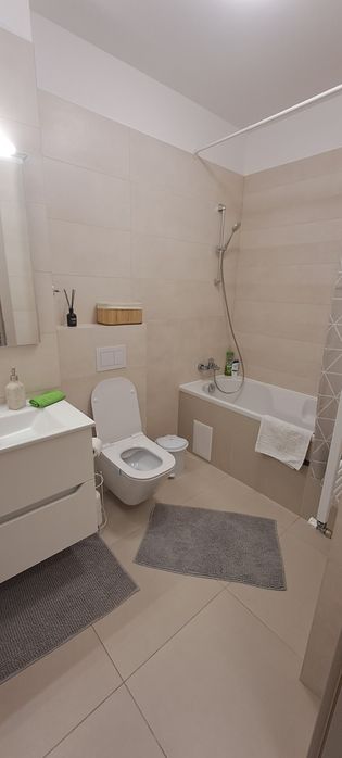 Închiriez apartament în regim hotelier
