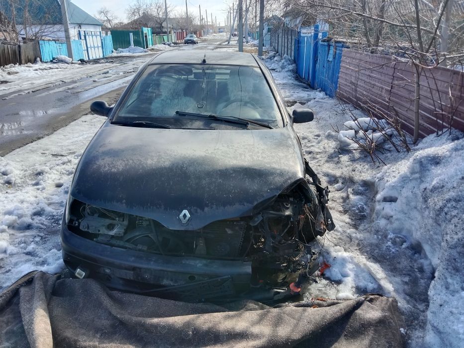 Reno лагуна 1  поколения