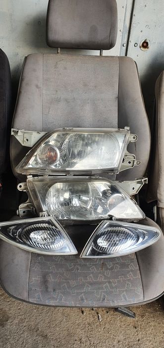 Фарове и мигачи за Mazda Premacy