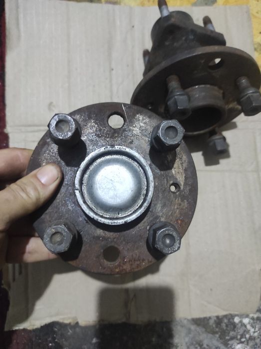 Butuci  în 4 prezoane au fost pe Opel Astra g