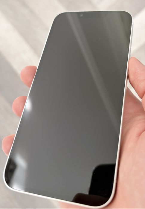 Apple iPhone 14 sotiladi