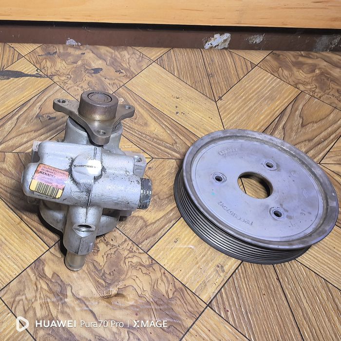 Pompa servo direcție Renault Trafic Laguna 2.0 dci