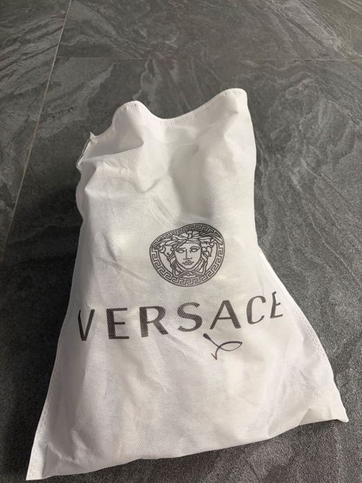 adidasi versace