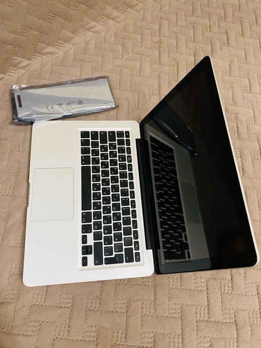 MacBook pro 4/256gb