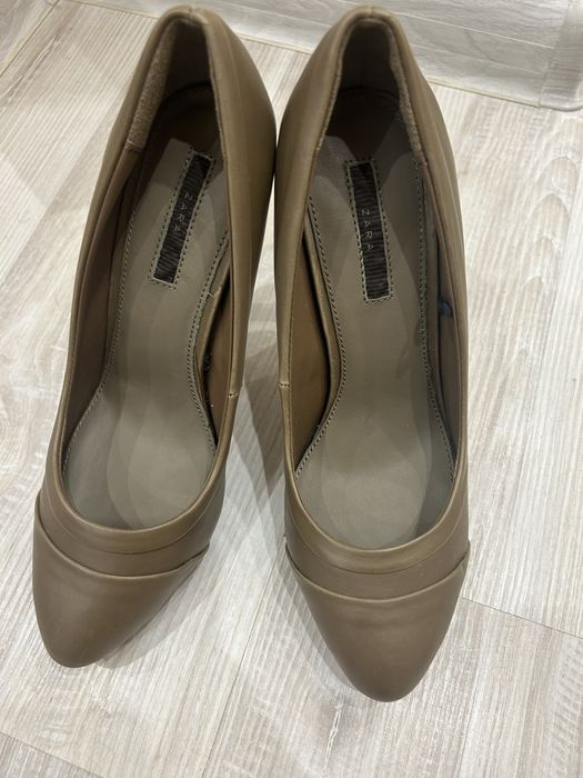 Обувки на ток