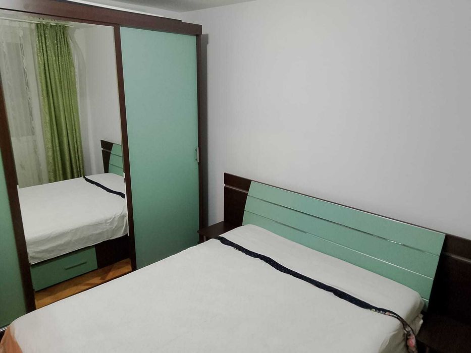 Inchiriez apartament 2 camere 1550 LEI