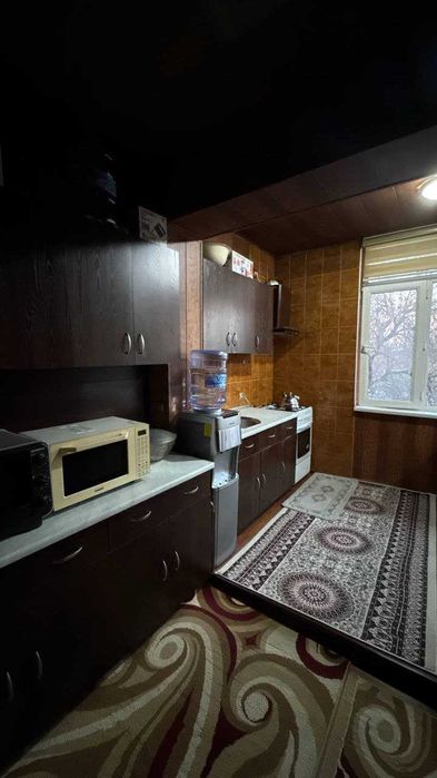 Коракамиш Галаба боги олдида 3 хона сотилади евроремонт