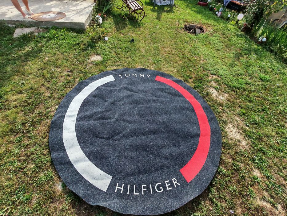 Mocheta Tommy Hiflinger