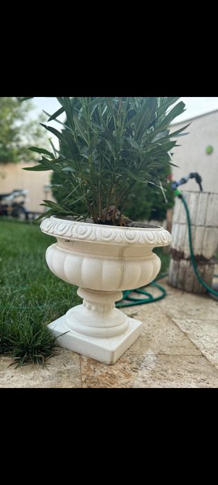 Ghiveci flori din praf de marmura