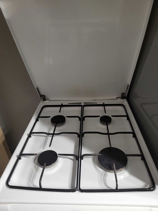 Газ-плита 4 конфорный для кухни