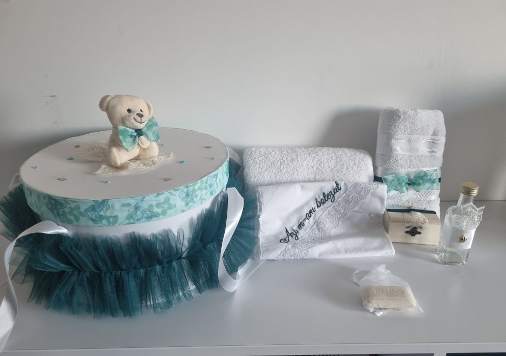 Trusou botez  , lumanare si costumas