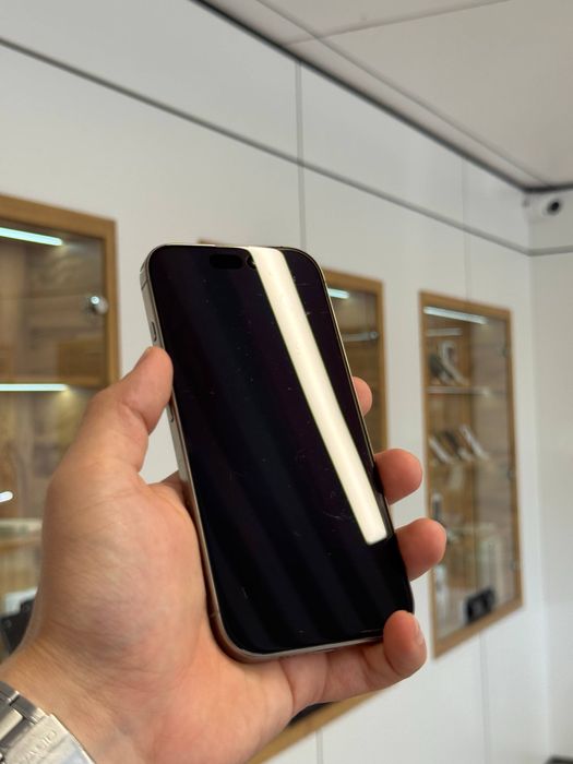 iPhone 16 Pro | 256 gb