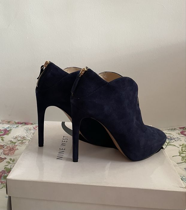 Ботильоны из замши