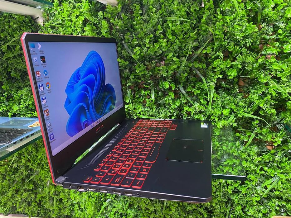 Asus Tuf Gaming core i5-8300H DDR4 8/512 SSD GTX 1050-4GB