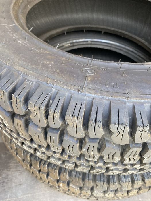 Продам срочно 2 новых баллона от нивы