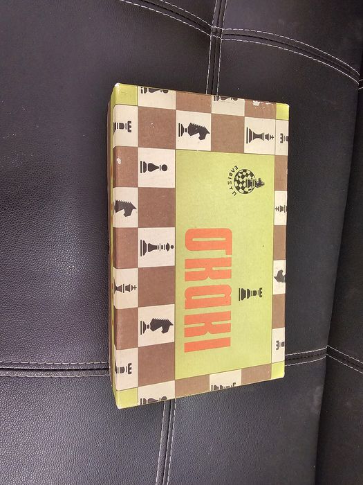 Стар дървен класически шах