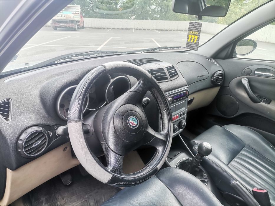 Alfa Romeo 147 1.9 JTD / 115 k.c. /220 000 km / diesel