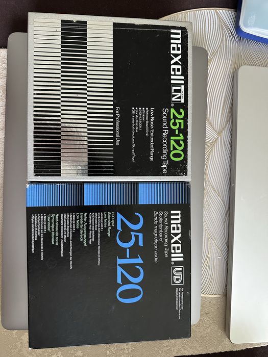 2 benzi magnetofon Maxell 25-120