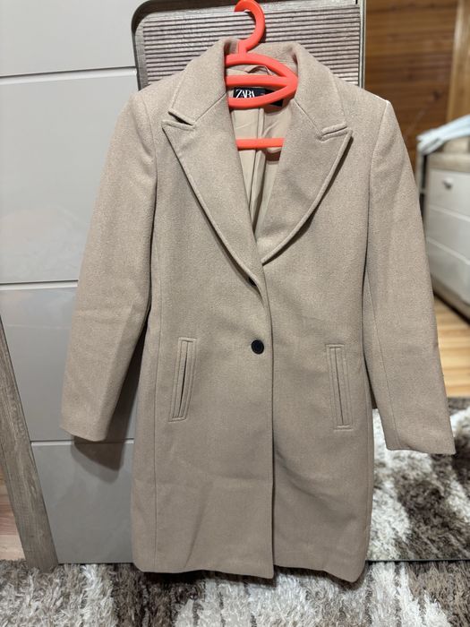 Дамско палто на Зара размер ХС