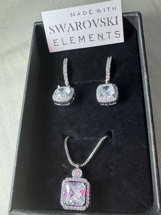 Комплект на Swarovski