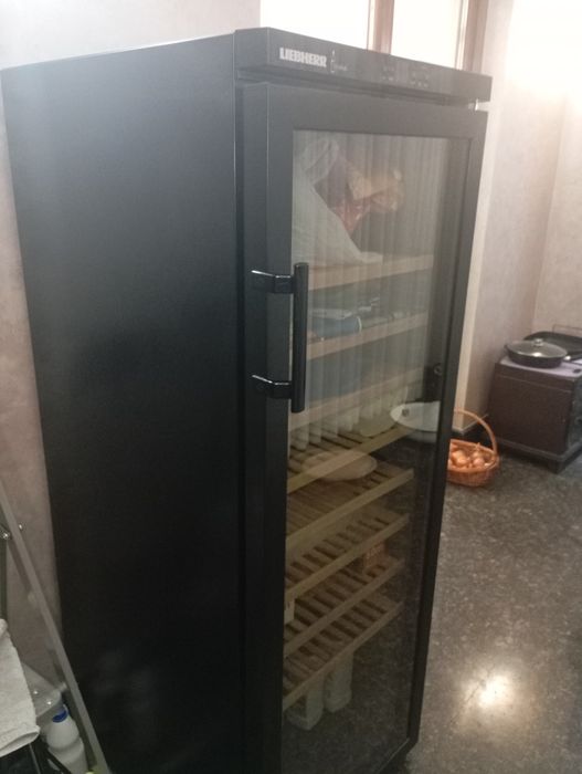 Холодильник для вина