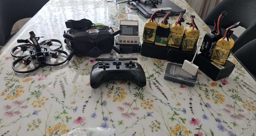 Продам fpv дрон GEPRC Cinebot30