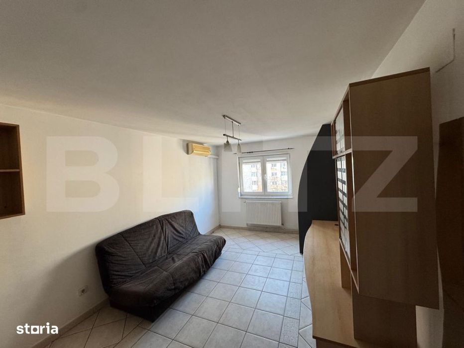 Apartament 2 camere de vanzare, 44 mp, zona Palas