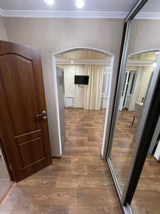 Продаётся 1 комн на Революции