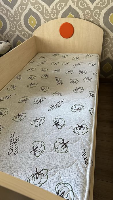 Продам 2 кровати 90*180. Польша