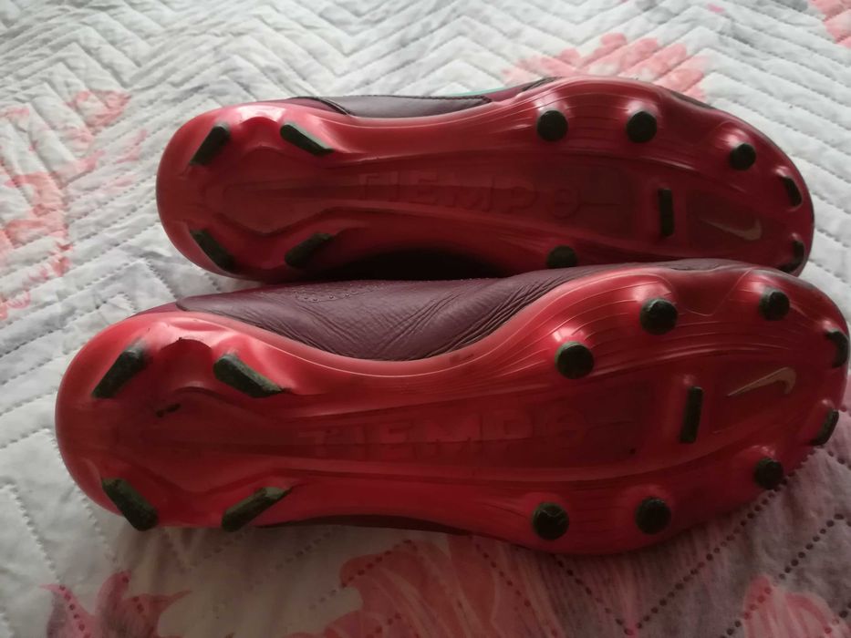 Оригинални бутонки "Nike Tiempo"