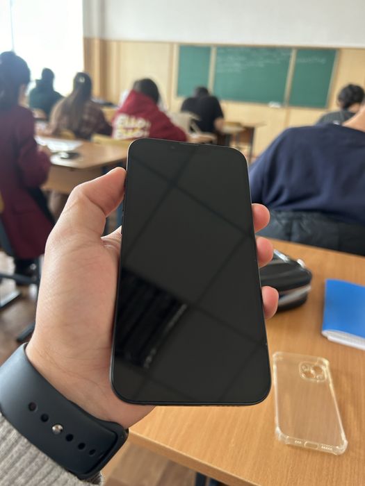 Продам Айфон 13,Iphone 13 Срочна