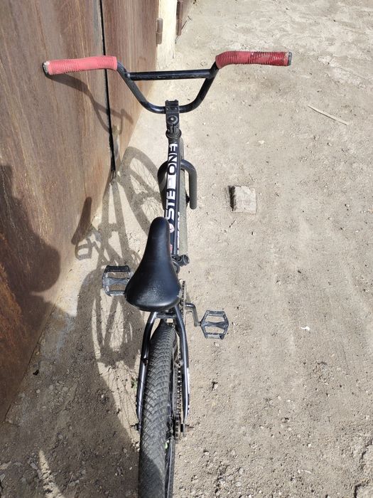 Продам BMX, на ходу.