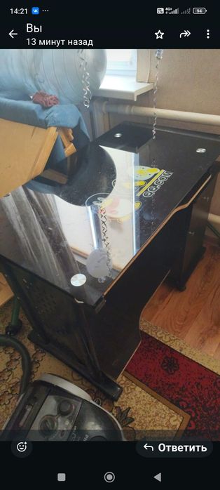 Продам компьютерный стол.