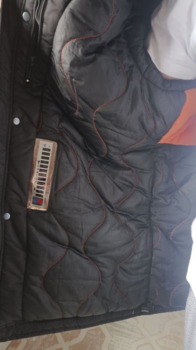 Куртка срочно ну очень теплая