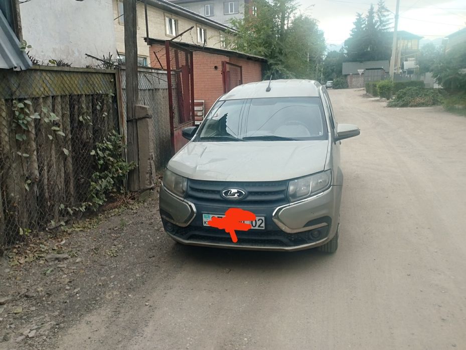 Продам машину lada largus 2021 года